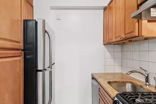 35 E 38th St, New York City, NY 10016 - Photo 4