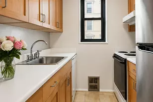 382 West St, New York City, NY 10014 - Photo 2
