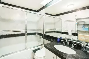 150 W 56th St, New York City, NY 10019 - Photo 8