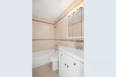 23-22 30th Road #3H, Astoria, NY 11102 - Photo 4