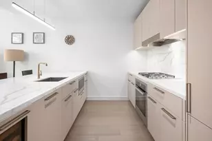305 E 51st St, New York City, NY 10022 - Photo 4