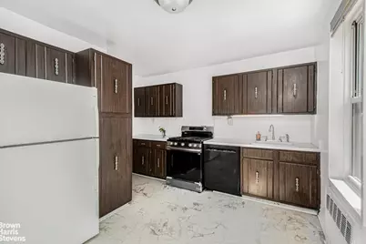 2736 Independence Avenue #3C, Bronx, NY 10463 - Photo 4