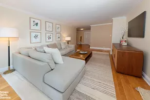 300 E 40th St, New York City, NY 10016 - Photo 8