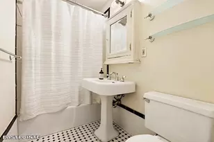 460 W 23rd St, New York City, NY 10011 - Photo 4