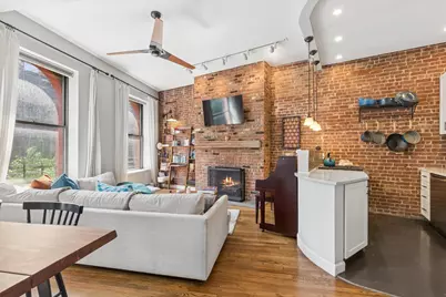 71 W 83rd Street #3F, New York City, NY 10024 - Photo 2