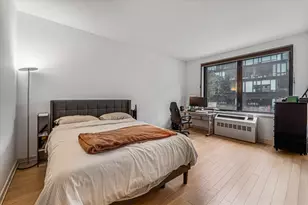 21-45 44th Dr, Long Island City, NY 11101 - Photo 10