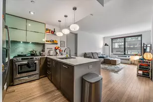 21-45 44th Dr, Long Island City, NY 11101 - Photo 4