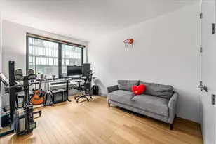 21-45 44th Dr, Long Island City, NY 11101 - Photo 20