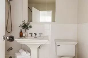 31 Jane St, New York City, NY 10014 - Photo 8