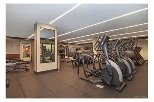 77 Charlton St, New York City, NY 10014 - Photo 20