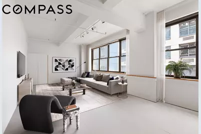 335 W 38th Street #4, New York, NY 10018 - Photo 1