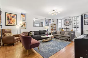 333 W 56th St, New York City, NY 10019 - Photo 2