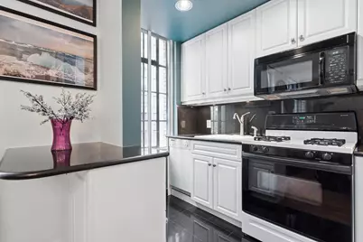 333 W 56th Street #9L, New York City, NY 10019 - Photo 4