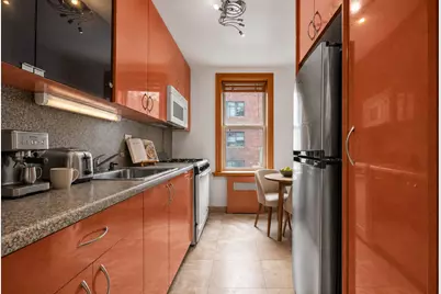 759 E 10th Street #4A, New York City, NY 11230 - Photo 6