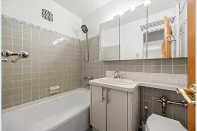 759 E 10th Street #4A, New York City, NY 11230 - Photo 10