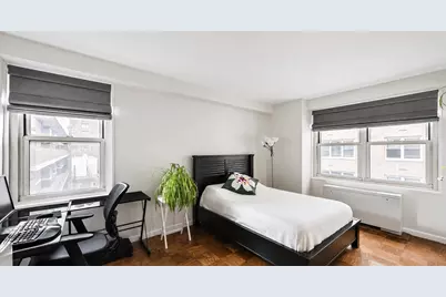 305 E 24th Street #8H, New York City, NY 10010 - Photo 4