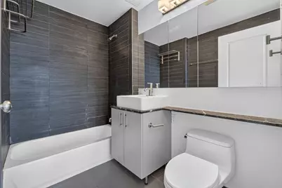5-49 Borden Avenue #N8, New York City, NY 11101 - Photo 16