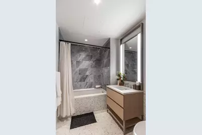 500 W 45th Street #201, New York, NY 10036 - Photo 4