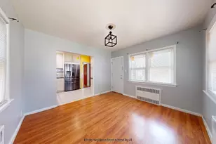 134-20 242nd St, New York City, NY 11422 - Photo 12