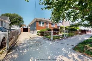 134-20 242nd St, New York City, NY 11422 - Photo 2