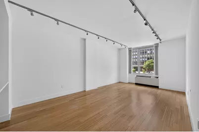 303 E 33rd Street #3G, New York City, NY 10016 - Photo 2