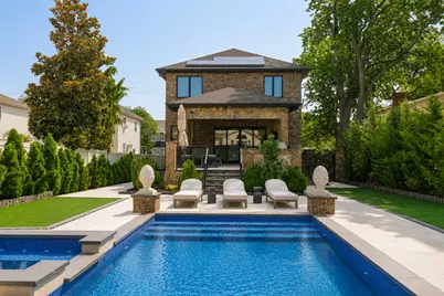 368 Sleight Avenue, New York City, NY 10307 - Photo 20