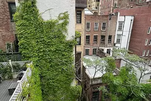 25 E 69th St, New York City, NY 10021 - Photo 2