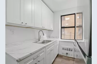 2866 Marion Avenue #1I, New York City, NY 10458 - Photo 16