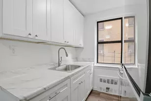 2866 Marion Ave, New York City, NY 10458 - Photo 16