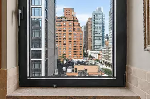 255 E 49th St, New York City, NY 10017 - Photo 6