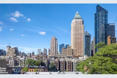 325 W 45th Street #916, New York, NY 10036 - Photo 10