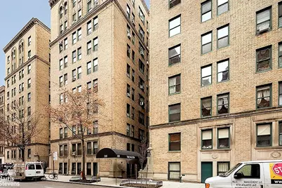 325 W 45th Street #916, New York, NY 10036 - Photo 16