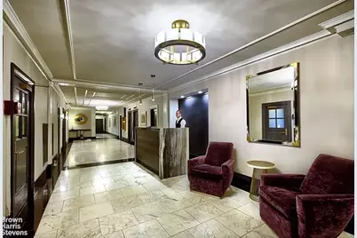325 W 45th Street #916, New York, NY 10036 - Photo 14