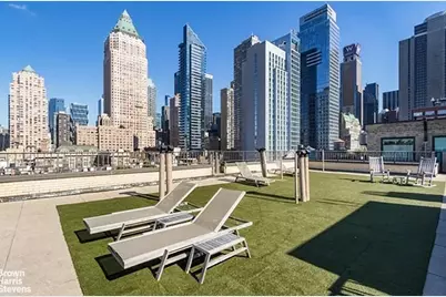 325 W 45th Street #916, New York, NY 10036 - Photo 12