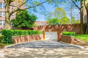 5645 Netherland Ave, Bronx, NY 10471 - Photo 16
