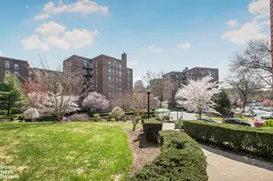 5645 Netherland Ave, Bronx, NY 10471 - Photo 14