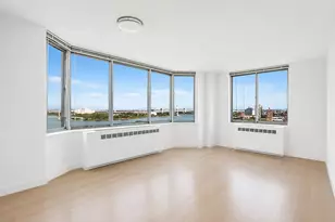 1735 York Ave, New York City, NY 10128 - Photo 2