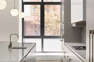 435 W 19th St, New York City, NY 10011 - Photo 4