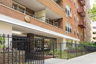 616 E 18th St, New York City, NY 11226 - Photo 12
