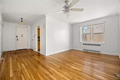 81-15 35th Avenue #6B, New York City, NY 11372 - Photo 2