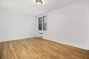 67-30 Clyde St, New York City, NY 11375 - Photo 10