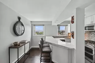400 E 77th St, New York, NY 10075 - Photo 2