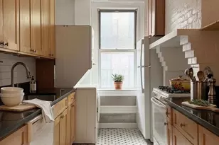 457 W 35th St, New York, NY 10001 - Photo 8
