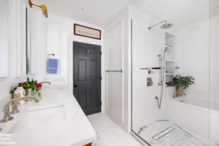 652 Marlborough Rd, New York City, NY 11230 - Photo 14