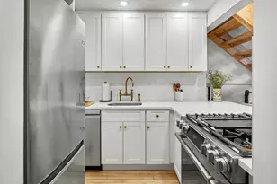 555 Washington Ave, New York City, NY 11238 - Photo 4
