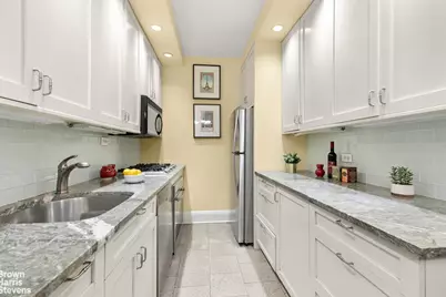 55 Eastern Parkway #1C, New York City, NY 11238 - Photo 4