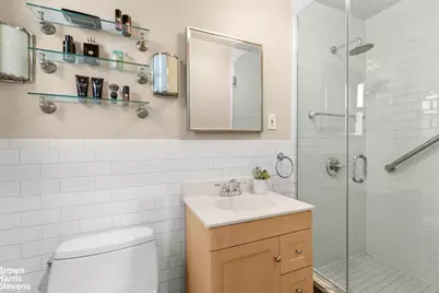 55 Eastern Parkway #1C, New York City, NY 11238 - Photo 8