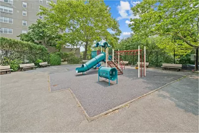 555 Kappock Street #24T, New York City, NY 10463 - Photo 26