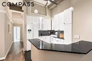 310 E 46th St, New York City, NY 10017 - Photo 4