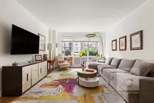 12 Beekman Pl, New York City, NY 10022 - Photo 1